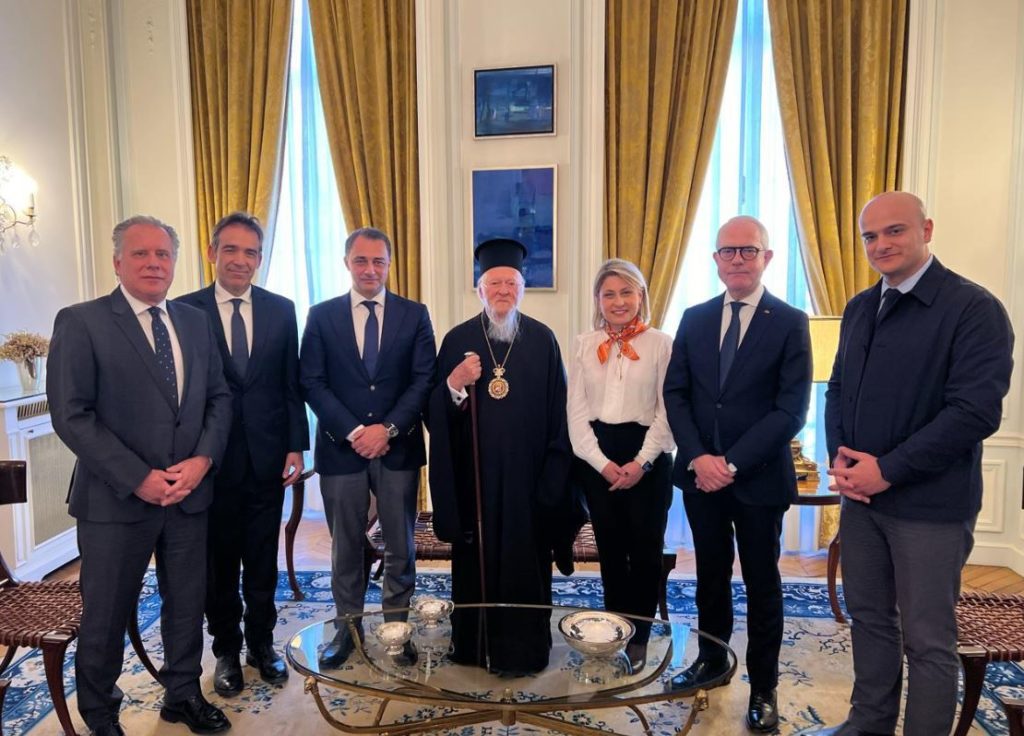 Ο Οικουμενικός Πατριάρχης στην Ελληνική Πρεσβεία στο Παρίσι