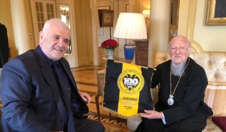 Με τον Χρυσό Δικέφαλο Αετό της ΑΕΚ τιμήθηκε ο Οικουμενικός Πατριάρχης
