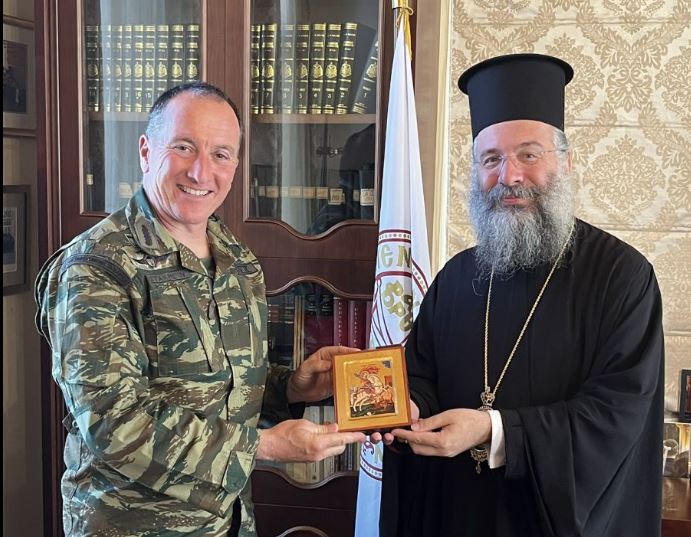 Ο νέος Διοικητής της 5ης Α/Μ Ταξιαρχίας στον Μητροπολίτη Ρεθύμνης Πρόδρομο