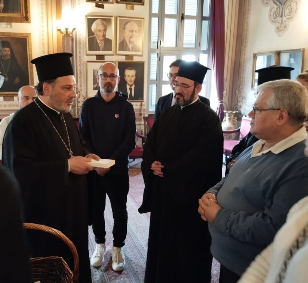 Ο Επίσκοπος Χριστουπόλεως Εμμανουήλ με προσκυνητές από την Γερμανία στην Θεολογική Σχολή της Χάλκης