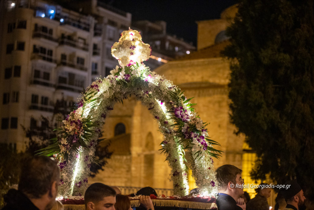 Συνάντηση πέντε Επιταφίων τη Μεγάλη Παρασκευή στην πλατεία Αριστοτέλους