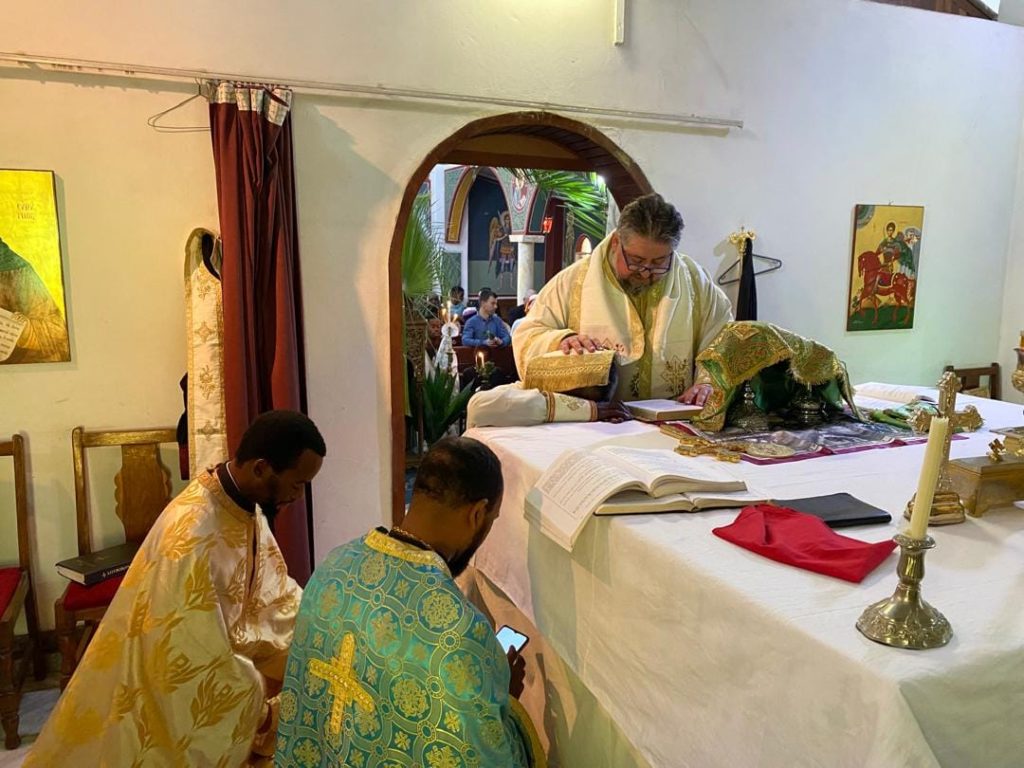 Χειροτονία Πρεσβυτέρου από τον Μητροπολίτη Ζάμπιας Ιωάννη