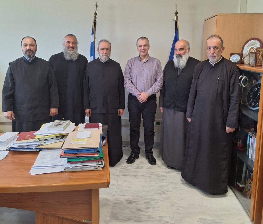 Συνάντηση μελών του Διοικητικού Συμβουλίου του Ιερού Συνδέσμου Κληρικών Ελλάδος με τον Γεώργιο Καλαντζή