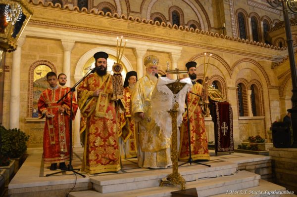 Νεαπόλεως Βαρνάβας: Το κέντρο της σωτηρίας μας είναι ο Σταυρός και η Ανάσταση του Χριστού