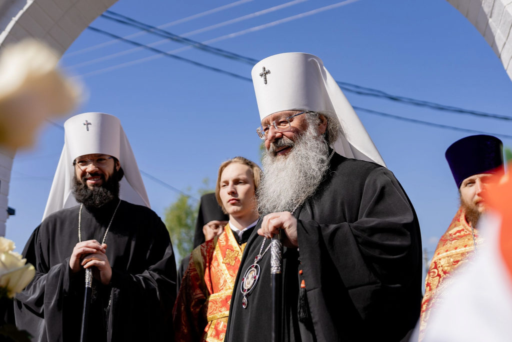 Председатель ОВЦС молился за богослужением, совершенном главой Татарстанской митрополии