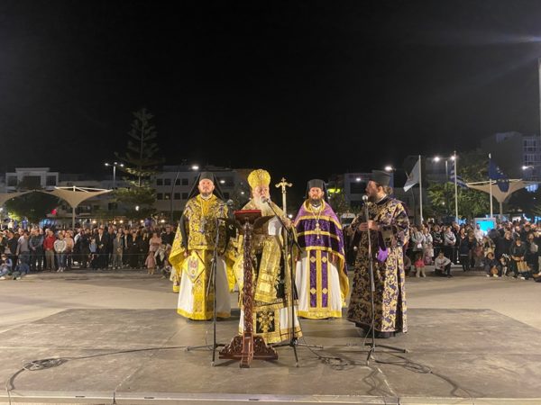 Σύναξη όλων των Επιταφίων της Κορίνθου στα “Περιβολάκια” και το “μήνυμα της ημέρας” του Μητροπολίτη Διονυσίου
