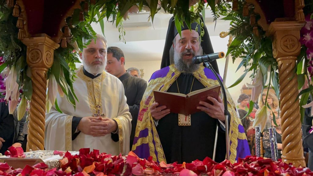 Ο Εσπερινός της Αποκαθηλώσεως στο Εμπορείο της Σαντορίνης