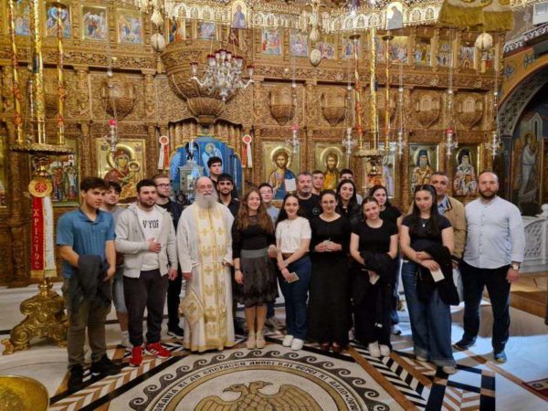 Ι.Μ. Δράμας: Βραδινή θεία Λειτουργία στο Μητροπολιτικό Ναό για τους μαθητές που δίνουν εξετάσεις