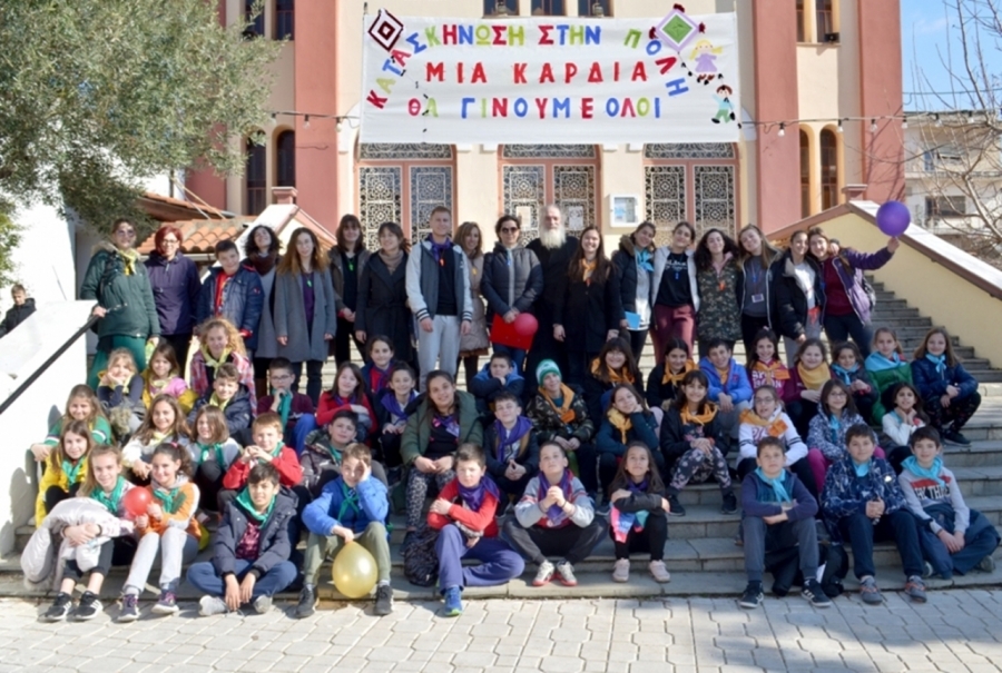 «Κατασκήνωση στην πόλη – Ο Σταυρός η ισχύς μας όλη» από τη Σχολή Γονέων της Ι.Μ. Μαρωνείας