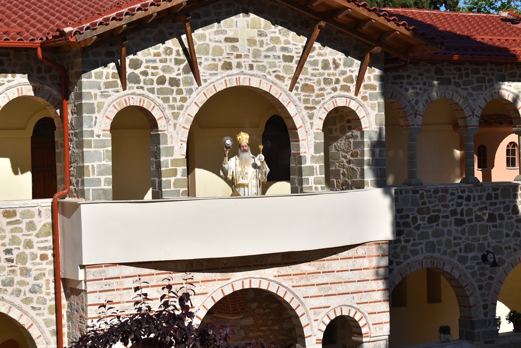 Φθιώτιδος Συμεών: «Ας γευτούμε και εμείς το ευλογημένο μάννα της Αναστάσεως»