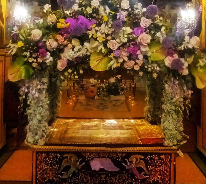 Ο Επιτάφιος της ενορίας της Αγίας Φιλοθέης του Δήμου Φιλοθέης-Ψυχικού