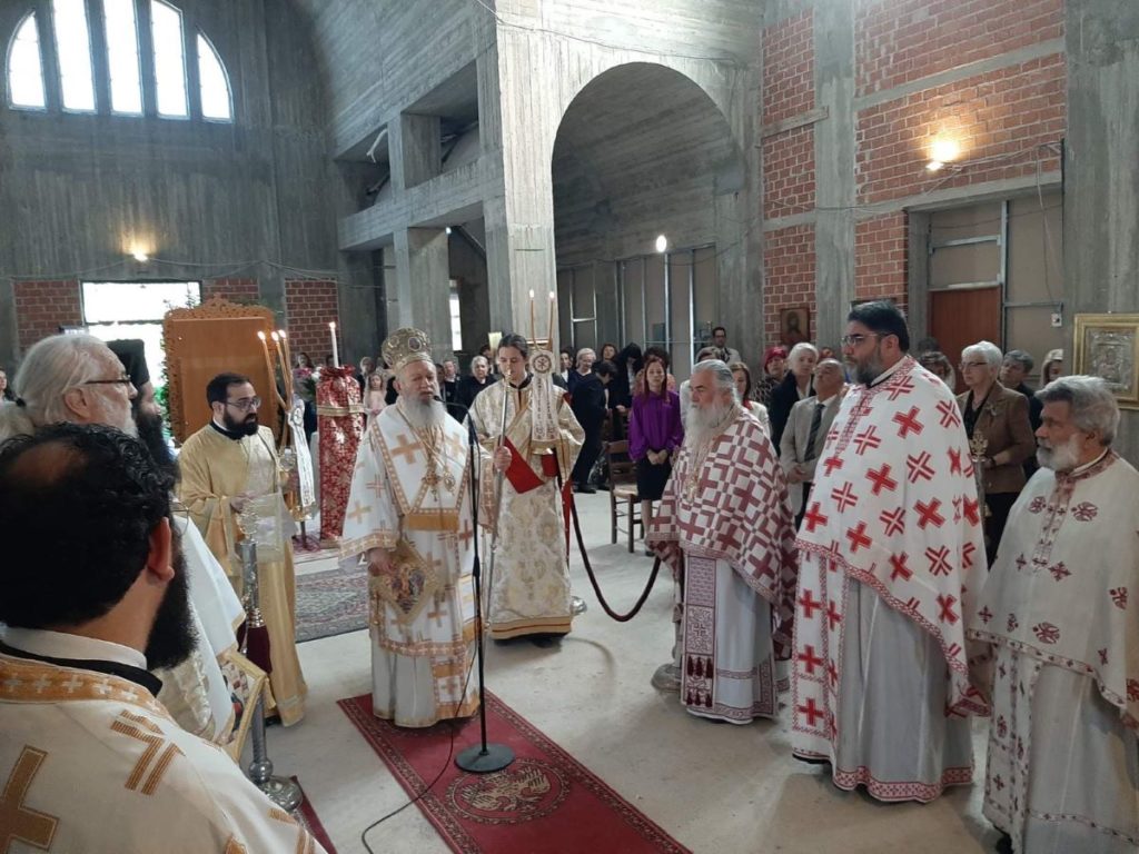 Πανηγύρισε η ενορία Παναγίας Παραβουνιώτισσας Ερέτριας