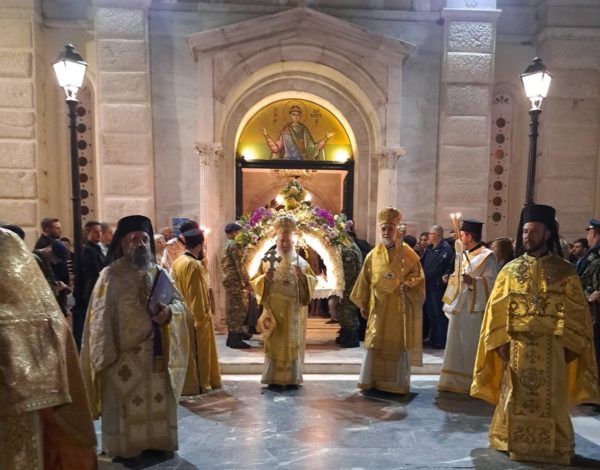 Η κορύφωση των σεπτών Παθών του Χριστού στην Ιερά Μητρόπολη Χαλκίδος