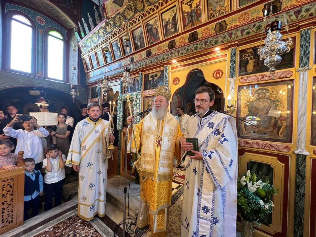 Διάκονος χειροτονήθηκε ο Διευθυντής του Γυμνασίου Νέου Προκοπίου Ευβοίας από τον Μητροπολίτη Χαλκίδος