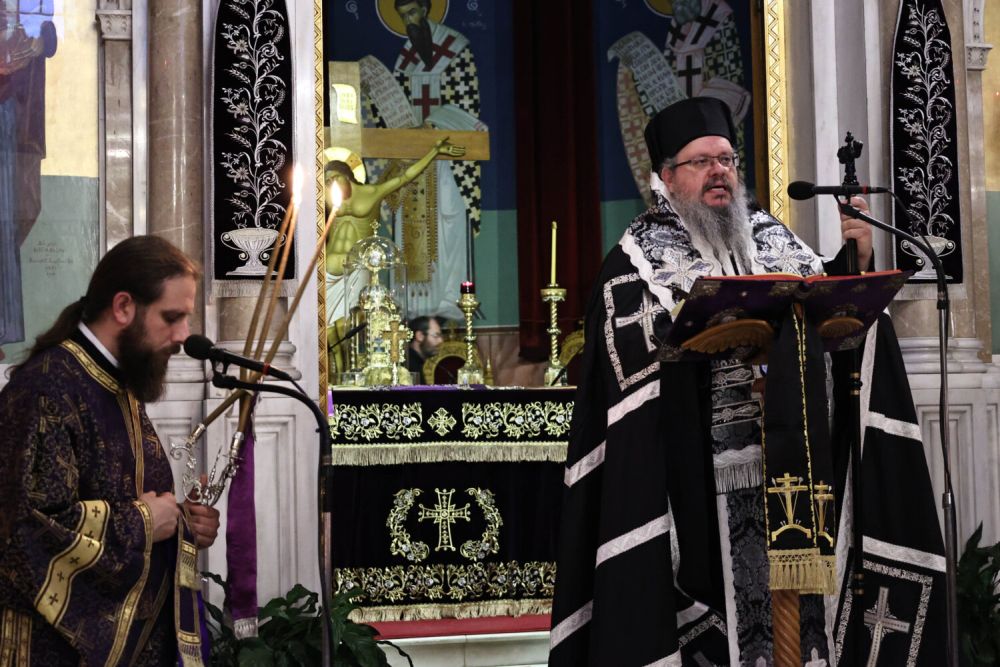 Η Ακολουθία των Παθών του Κυρίου στον Ιερό Μητροπολιτικό Ναό Αγίου Αχιλλίου Λαρίσης