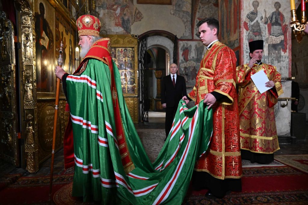 Με δέηση από τον Πατριάρχη Μόσχας ξεκίνησε η νέα προεδρική θητεία Πούτιν