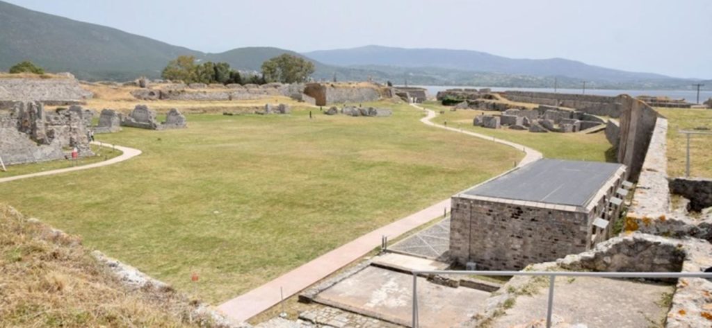 Η απόδοση του κάστρου της Αγίας Μαύρας στην 160η επέτειο της ένωσης των Επτανήσων με την Ελλάδα