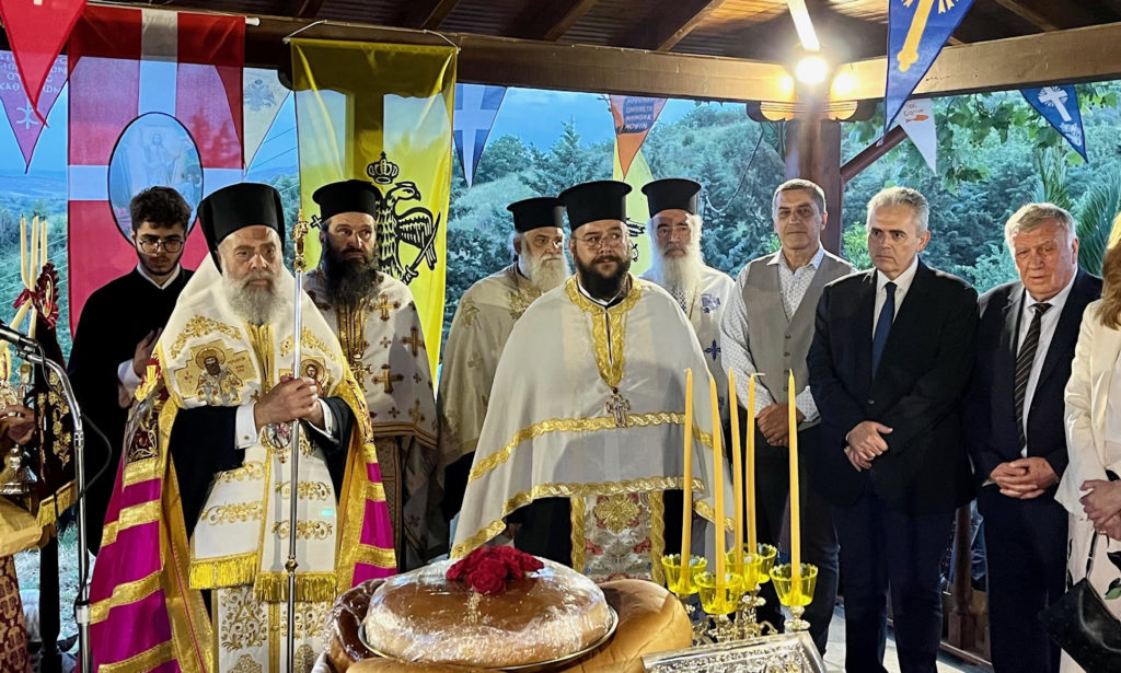 Βούναινα: Οι Μητροπολίτες Θεσσαλιώτιδος και Λαρίσης και ο Γ.Γ. της ΔΣΟ στην [πανήγυρη του Αγίου Νικολάου