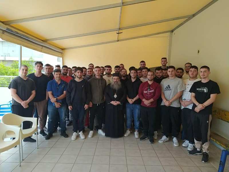 Δωρεά ψυγείων στην ΑΕΝ Χίου από την Ιερά Μητρόπολη