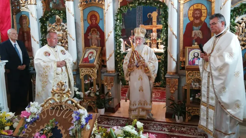 Arhiepiscopul Aradului a participat la aniversarea a trei secole de la construirea unei biserici parohiale