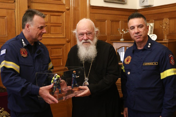 Συνάντηση Αρχιεπισκόπου Αθηνών με τον Γ.Γ. της Πανελλήνιας Ομοσπονδίας Ενώσεων Υπαλλήλων Πυροσβεστικού Σώματος