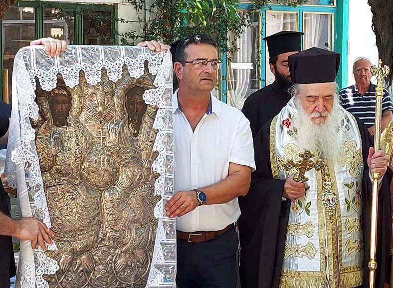 Η εορτή της Πεντηκοστής στην ακριτική Ιερά Μητρόπολη Σάμου