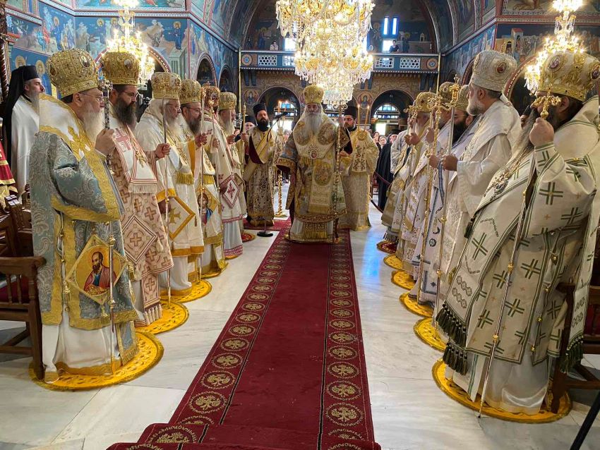 Πολυαρχιερατικό Συλλείτουργο στην Κόρινθο για τον Πολιούχο Απόστολο των Εθνών Παύλο