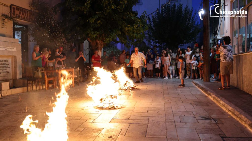 Το έθιμο του Άη Γιάννη Φανιστή στο Μεσαιωνικό χωριό της Καλαμωτής, στα Μαστιχοχώρια της Χίου (ΒΙΝΤΕΟ & ΦΩΤΟ)