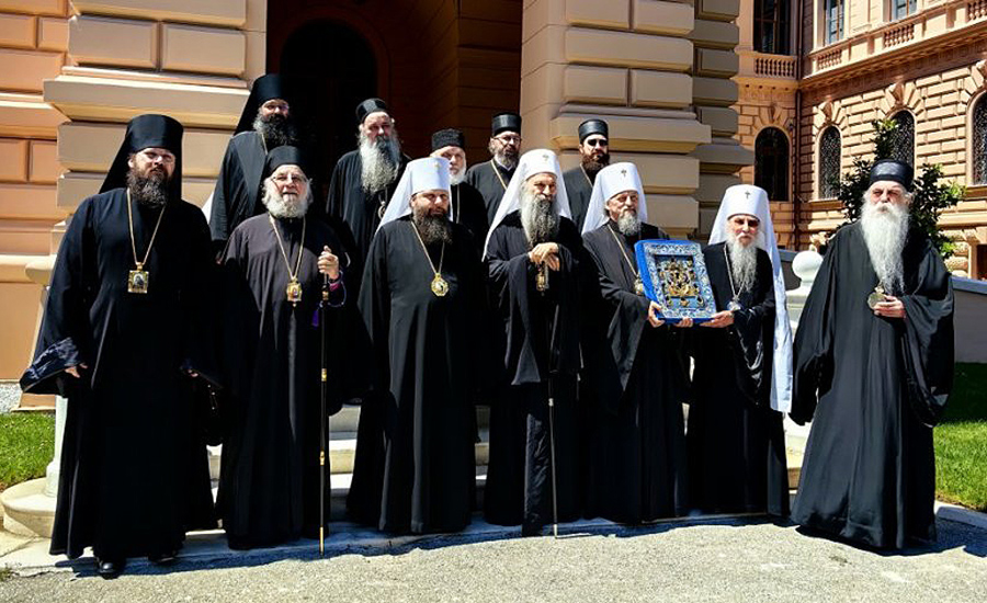 Иерархи Русской Церкви приняли участие в праздновании «крестной славы» столицы Сербии