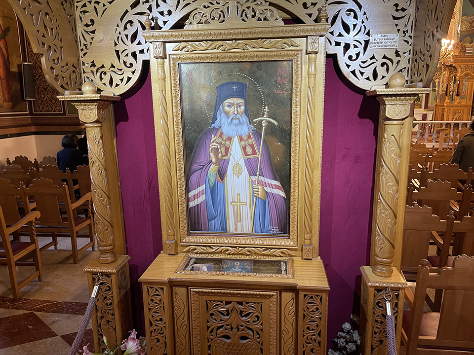 Ο Πειραιάς τιμά τον Άγιο Λουκά τον Ιατρό στην Ευαγγελίστρια