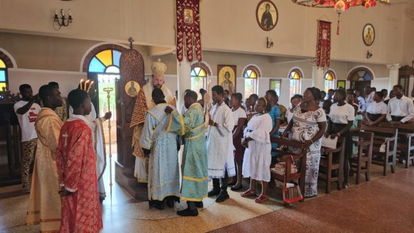 Ο Μητροπολίτης Άκκρας χειροθέτησε στο βαθμό του “Αναγνώστου” τον Ανδρέα Saasi
