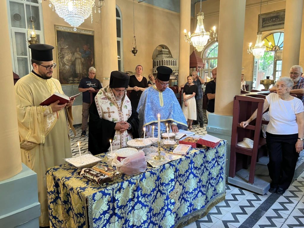 Ψυχοσάββατο στον Ιερό Κοιμητηριακό Ναό Θείας Αναλήψεως Μακροχωρίου