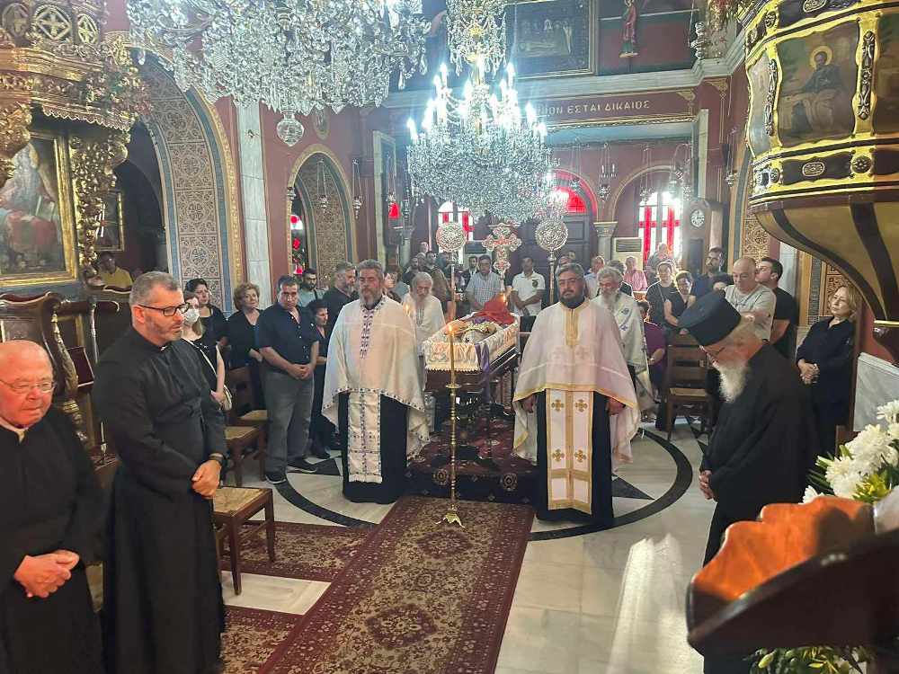 Εξόδιος Ακολουθία του αοιδίμου Πρωτοπρεσβύτερου Δημητρίου Τρουμπετάκη στην Ερμούπολη