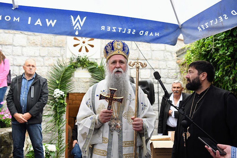 Ο Μητροπολίτης Μαυροβουνίου τέλεσε την Ακολουθία του Αγιασμού του αναστηλωμένου Ι.Ν.Αγίου Βασιλείου του Μεγάλου στo Donji Grbalj