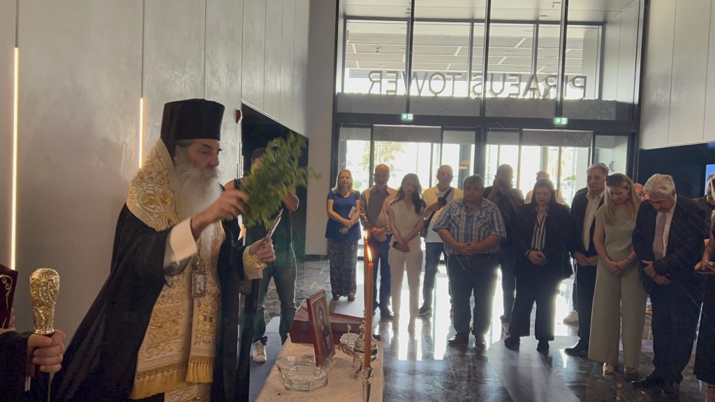 Αγιασμό στον ανακαινισμένο Πύργο του Πειραιά τέλεσε ο Μητροπολίτης Σεραφείμ