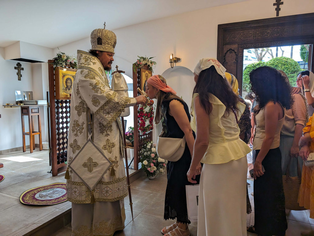 Престольный праздник Вознесенского прихода в Марбелье возглавил Патриарший экзарх Западной Европы
