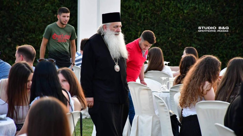 Ο Μητροπολίτης Αργολίδος καλεί τα παιδιά στις Κατασκηνώσεις