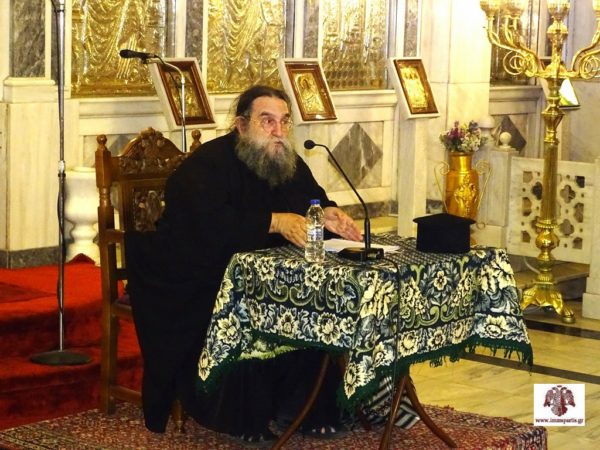 Ο π. Ευάγγελος Παπανικολάου μίλησε για την Ενδοοικογενειακή και Ενδοσχολική Βία στη Σχολή Γονέων της Ι.Μ. Μονεμβασίας και Σπάρτης