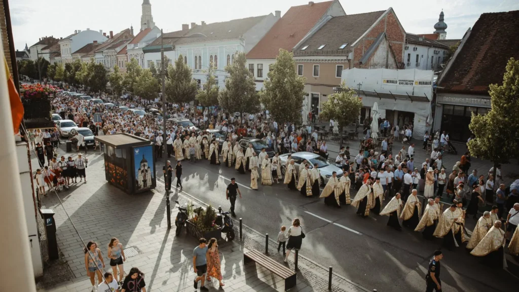 De Rusalii, clujenii au mers în procesiune și s-au rugat pentru mediu pe străzile din centrul municipiului