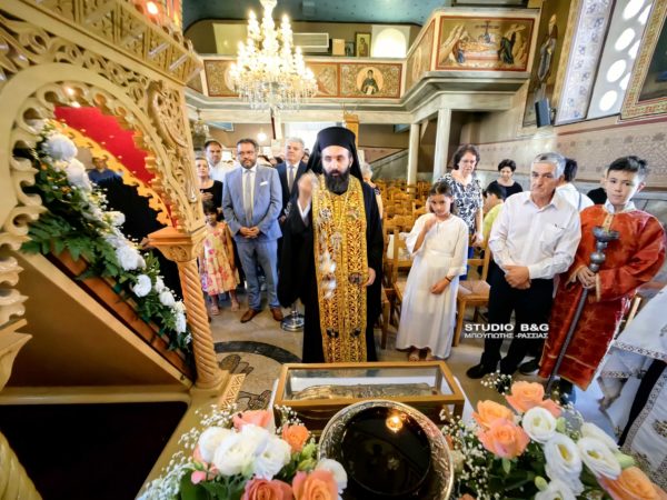Η εορτή της Αγίας Τριάδος στο Λυγοριό Αργολίδας – Υποδοχή Τιμίου Λειψάνου του Αγίου Νεκταρίου από την Αίγινα