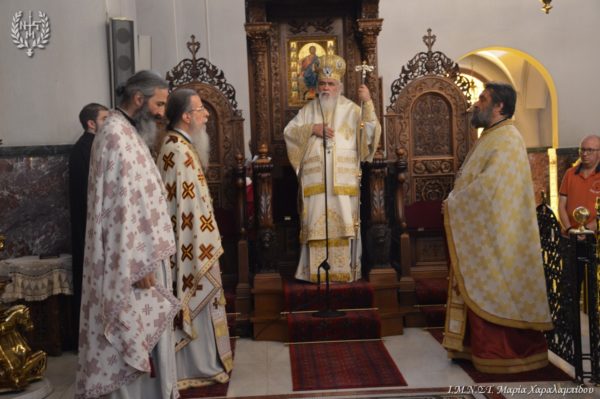 Κυριακή της Πεντηκοστής στον Ιερό Καθεδρικό Ναό του Τιμίου Προδρόμου Νεαπόλεως