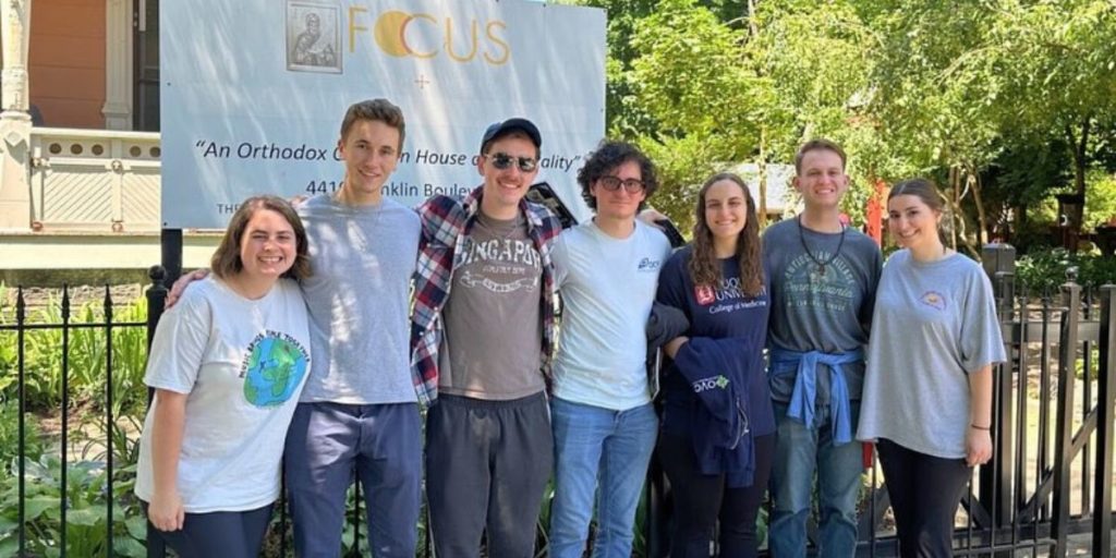 Pittsburgh Orthodox Volunteer Corps Visits St. Herman House in Cleveland, OH