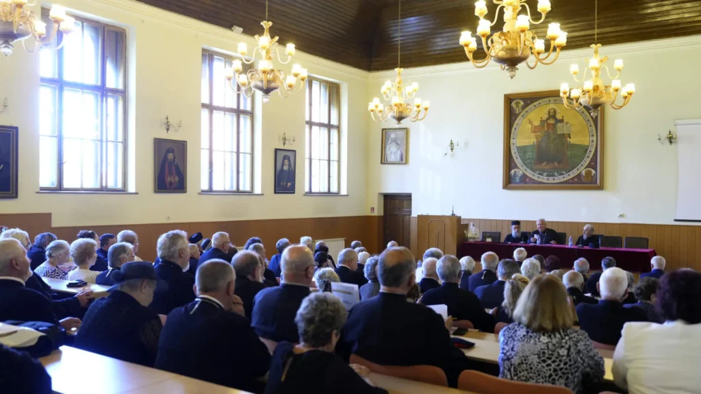 Facultatea de Teologie din Sibiu: Promoția Patriarhului Daniel a aniversat 50 de ani de la absolvire