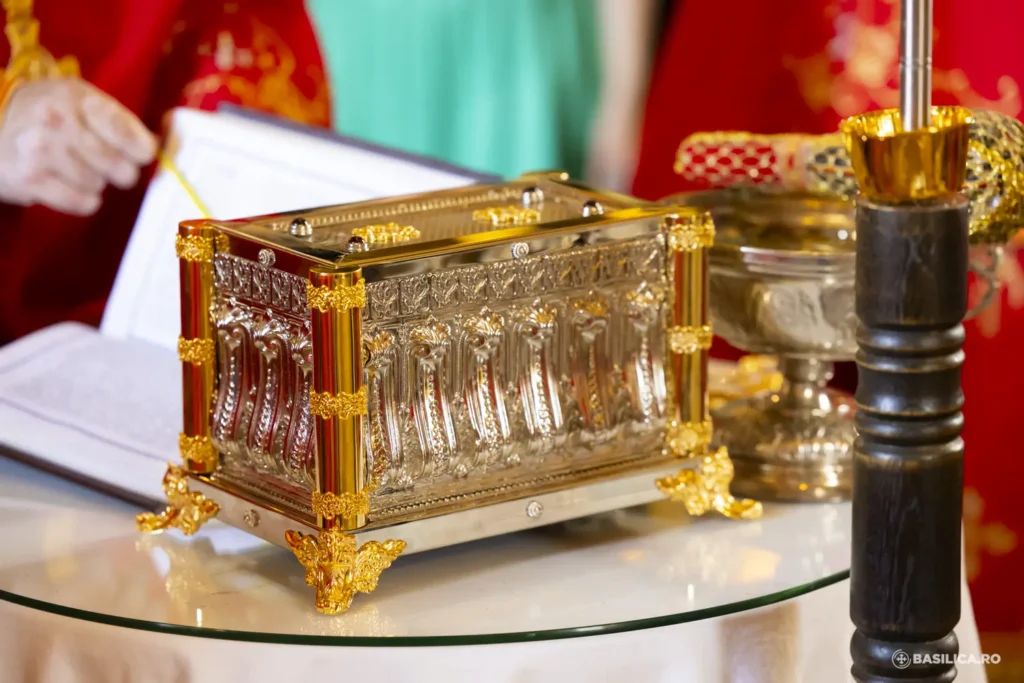 A fost sfințită racla cu moaștele Sf. Ap. Iuda Tadeu, unul dintre ocrotitorii Bisericii Sf. Dumitru – Poștă din Capitală