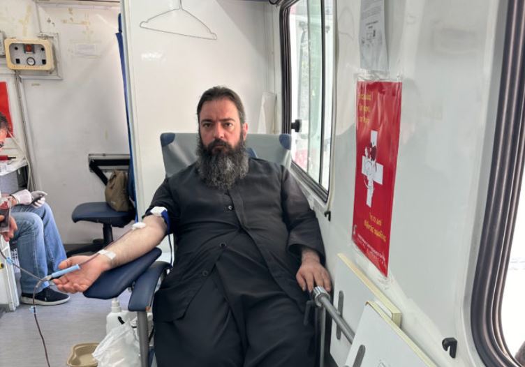 Πάτρα: Επιτυχής η αιμοδοσία της Ιεράς Μητρόπολης
