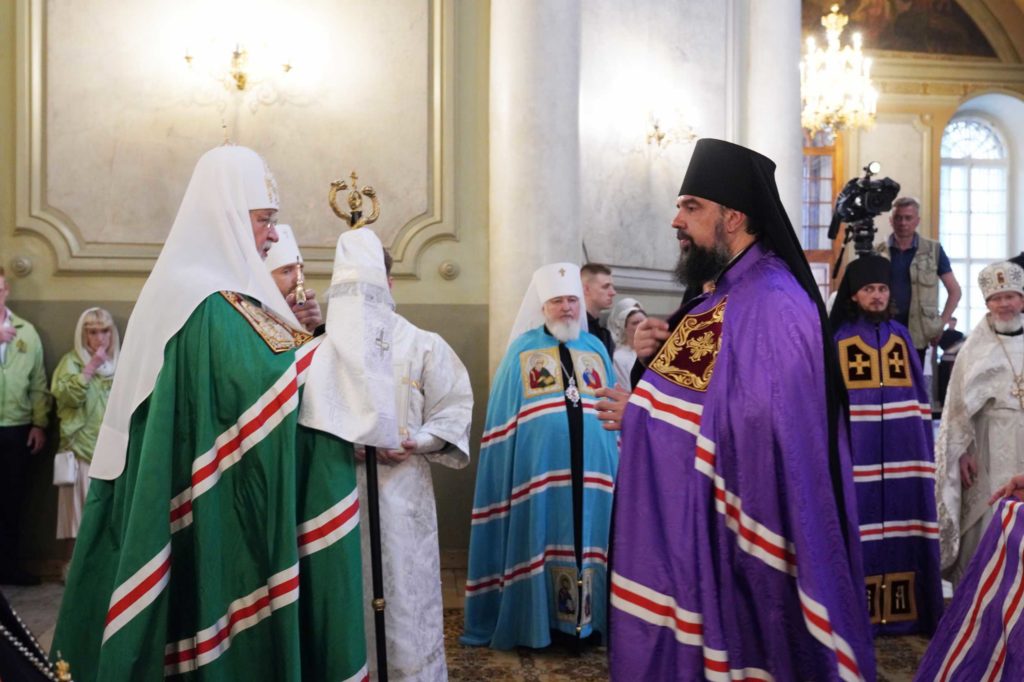 Слово Святейшего Патриарха Кирилла при вручении архиерейского жезла Преосвященному Алексию (Смирнову), епископу Бакинскому и Азербайджанскому