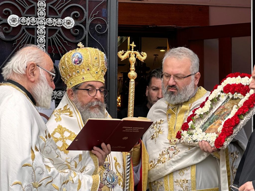 Melbourne: The Feast Day of the Holy Spirit at the Church of the Holy Trinity, Richmond