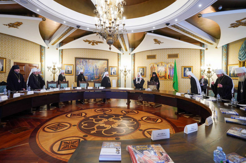 Святейший Патриарх Кирилл возглавил работу очередного заседания Высшего Церковного Совета