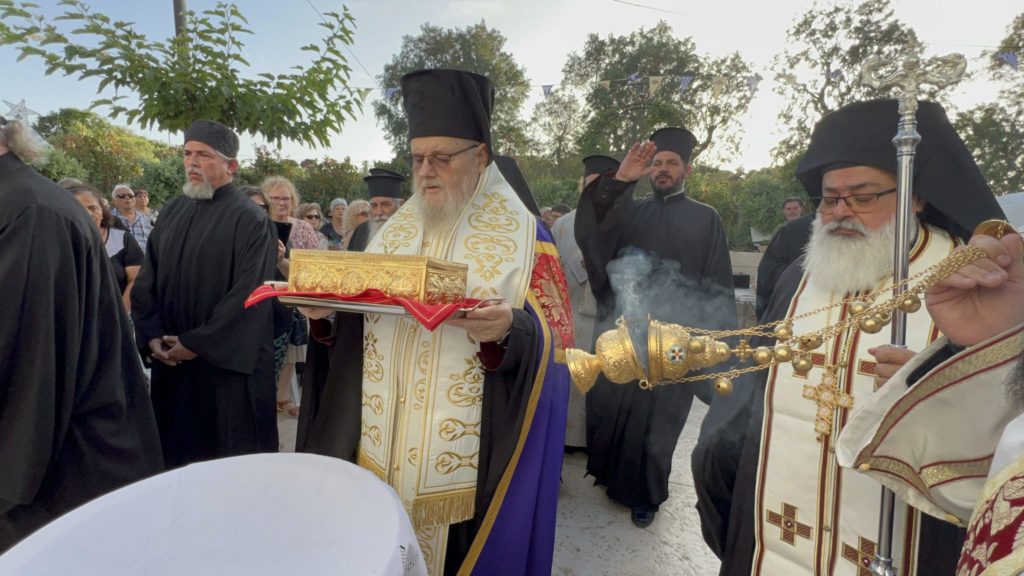 Υποδοχή Ιερού Λειψάνου Αγίου Νεκταρίου στον πανηγυρίζοντα Ναό του Οσίου Ονουφρίου στο Ακρωτήρι Χανίων