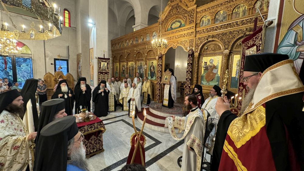 Εσπερινός Ονομαστηρίων Μητροπολίτη Λαρίσης και Τυρνάβου Ιερωνύμου